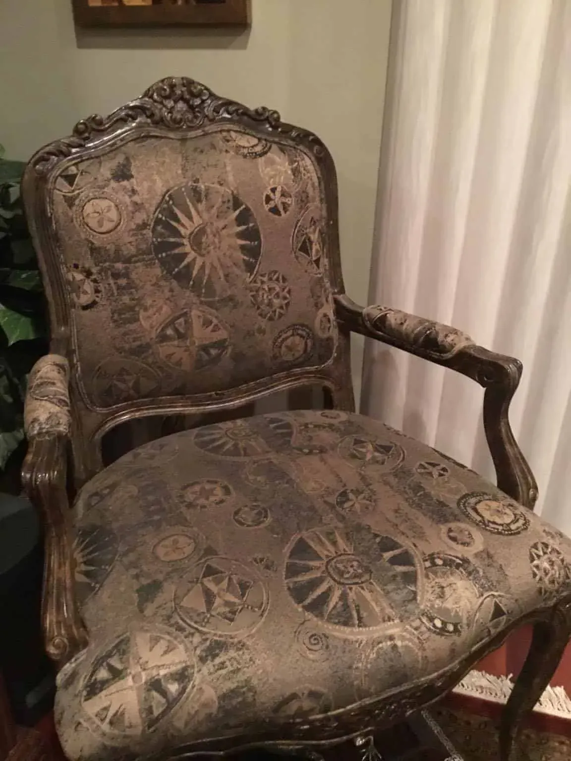 Heritage House Fine Furniture and Accessories - Custom Upholstery