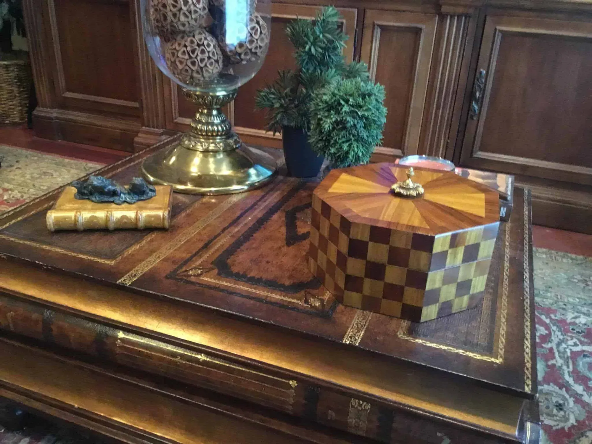 Heritage House Fine Furniture and Accessories - Unique Accessories